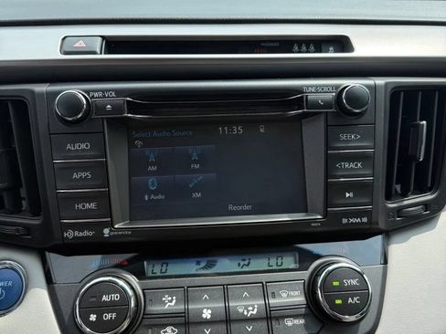 Used 2018 Toyota RAV4 XLE w/ Protection Package AWD/4WD image 13