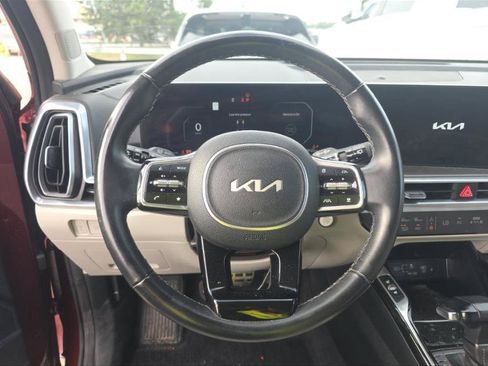 Used 2025 Kia Sorento SX FWD image 4