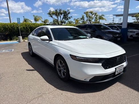 Used 2024 Honda Accord EX image 2