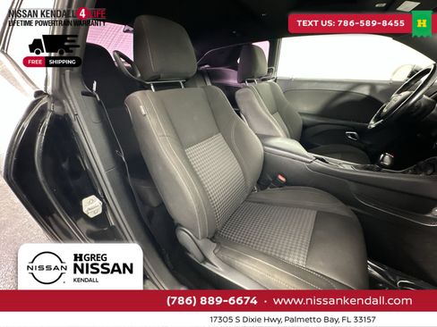 Used 2020 Dodge Challenger SXT w/ Blacktop Package image 30