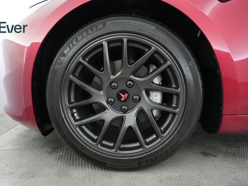 Used 2025 Tesla Model 3 Long Range image 19