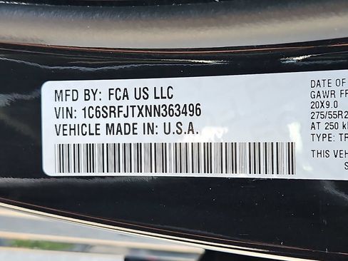 Used 2022 RAM 1500 Laramie w/ Trailer Tow Group AWD/4WD image 28