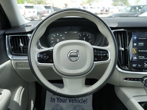 Used 2020 Volvo S60 T5 Momentum w/ Protection Package FWD image 17