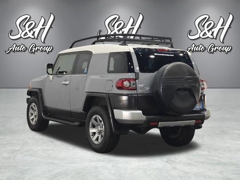 Used 2014 Toyota FJ Cruiser 4WD w/ Upgrade Package image 20