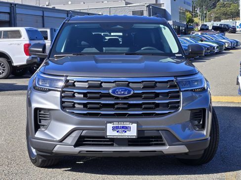 New 2026 Ford Explorer Active AWD/4WD image 13
