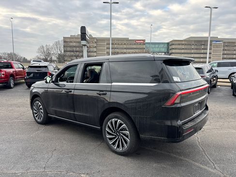 New 2026 Lincoln Navigator Black Label AWD/4WD image 5