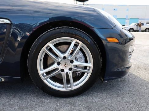 Used 2012 Porsche Panamera 4 image 26