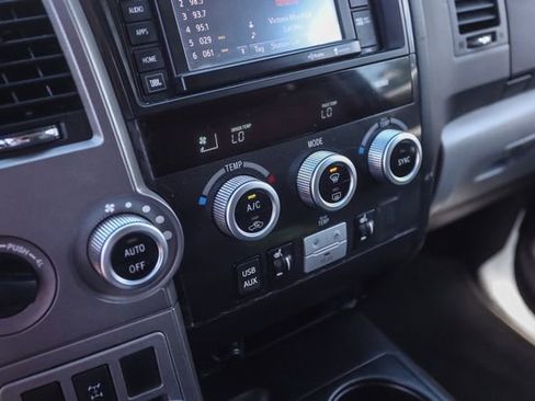 Used 2015 Toyota Sequoia Limited AWD/4WD image 17