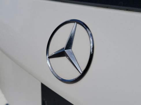 Certified 2022 Mercedes-Benz GLB 250 image 31