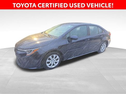 Certified 2024 Toyota Corolla LE image 1