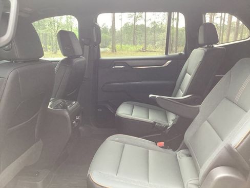 New 2026 GMC Acadia AT4 w/ Luxury Package image 18