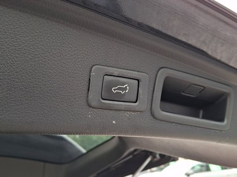 Used 2015 Subaru Forester 2.5i Limited AWD/4WD image 28