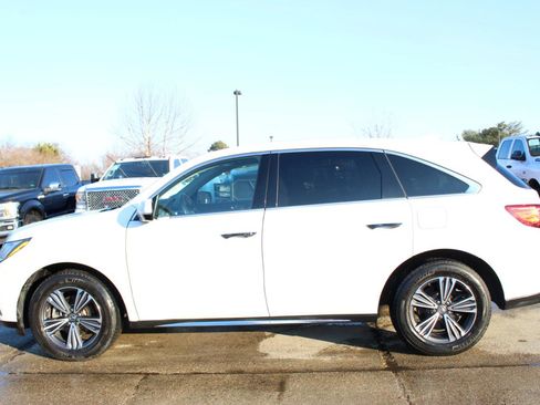 Used 2017 Acura MDX SH-AWD image 3
