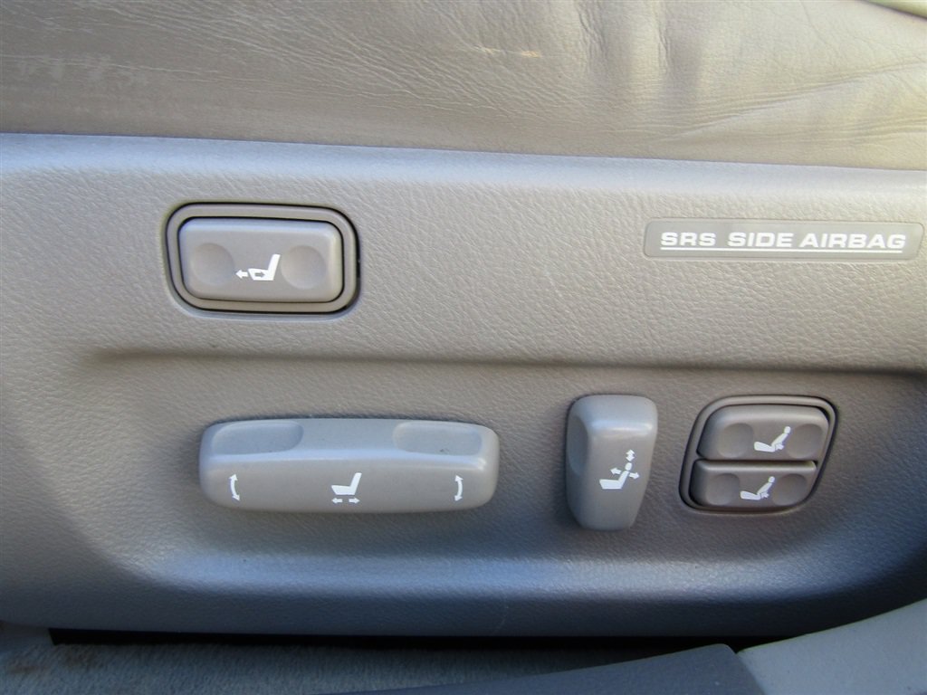 Used 2001 Lexus LS 430 RWD image 28