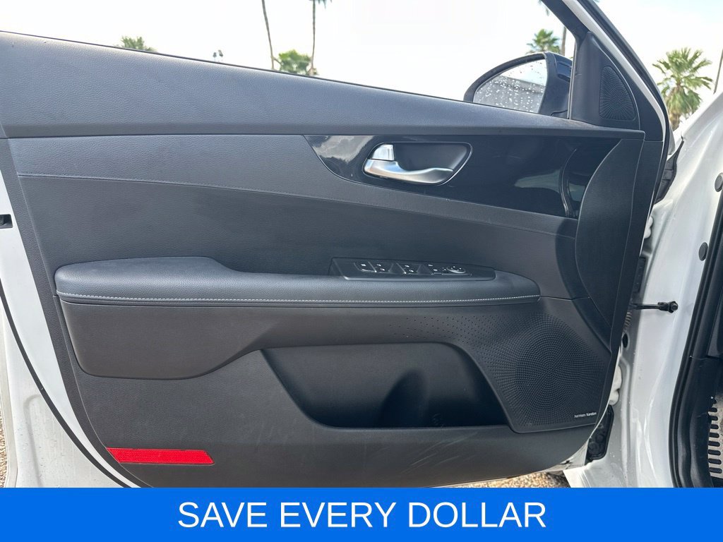 Used 2024 Kia Forte GT-Line w/ GT-Line Premium Package FWD image 6