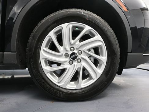 Used 2024 Lincoln Corsair AWD image 15