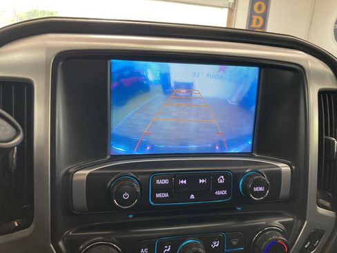 Used 2017 GMC Sierra 3500 SLE w/ SLE Preferred Package AWD/4WD image 26
