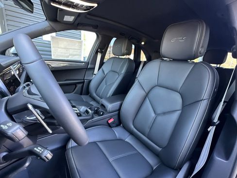 New 2026 Porsche Macan GTS image 5
