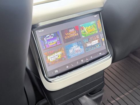 Used 2023 Tesla Model X AWD/4WD image 68