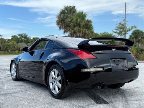 Used 2005 Nissan 350Z Enthusiast w/ (K96) Aerodynamics Pkg image 4