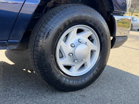 Used 2015 Ford E-350 and Econoline 350 Super Duty w/ Power Windows & Locks Group image 15