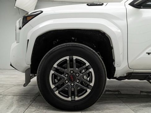 Used 2024 Toyota Tacoma TRD Sport image 33