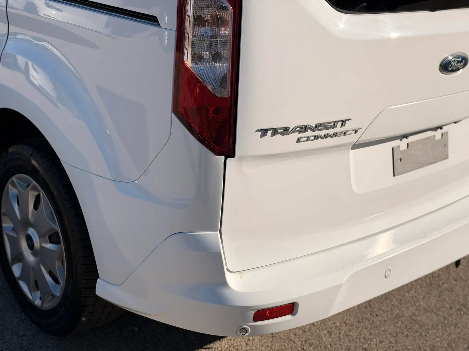 Used 2017 Ford Transit Connect XLT FWD image 32