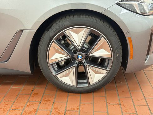 Used 2026 BMW i4 xDrive40i w/ Premium Package AWD/4WD image 11