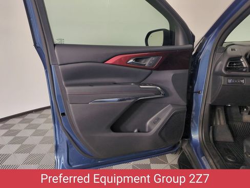 Certified 2026 Chevrolet Traverse Z71 AWD/4WD image 12