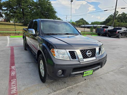 Used 2012 Nissan Frontier SV w/ SV Premium Utility Pkg RWD image 5