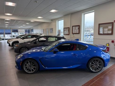 Used 2024 Subaru Crosstrek 2.0i Premium image 38