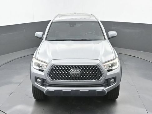 Used 2019 Toyota Tacoma TRD Off-Road AWD/4WD image 14