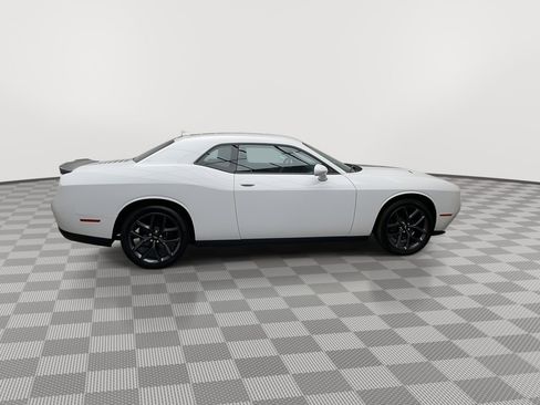 Used 2019 Dodge Challenger SXT w/ Driver Convenience Group RWD image 33