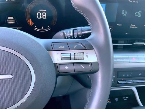 Certified 2025 Hyundai Kona SEL image 24