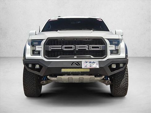 Used 2018 Ford F150 Raptor w/ Equipment Group 802A Luxury AWD/4WD image 2