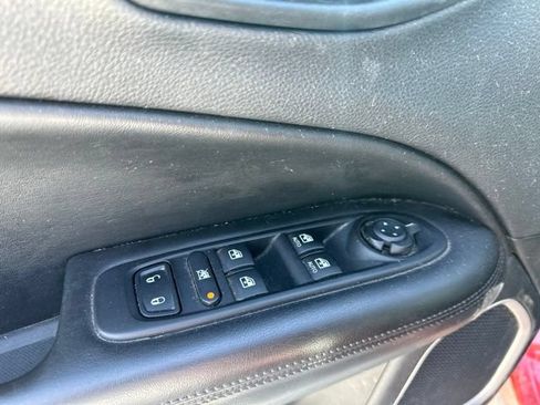 Used 2021 Jeep Compass Latitude FWD image 4