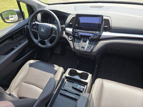 Used 2024 Honda Odyssey Touring image 25