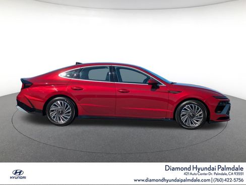 Certified 2025 Hyundai Sonata SEL FWD image 8