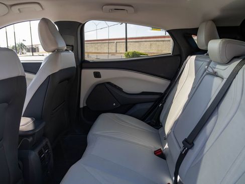 Used 2022 Ford Mustang Mach-E Premium image 16