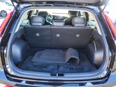 Used 2023 Kia Niro EX image 36