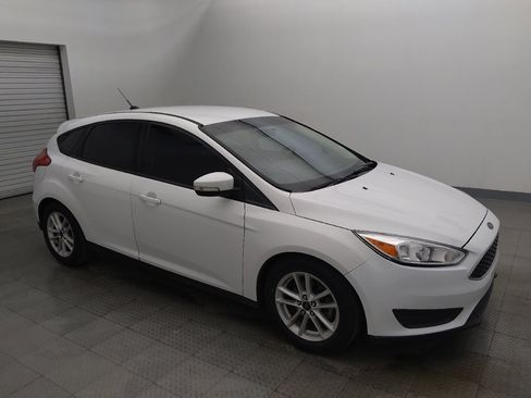 Used 2017 Ford Focus SE image 11