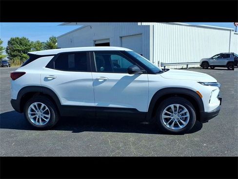 New 2026 Chevrolet TrailBlazer LS w/ LS Convenience Package image 9