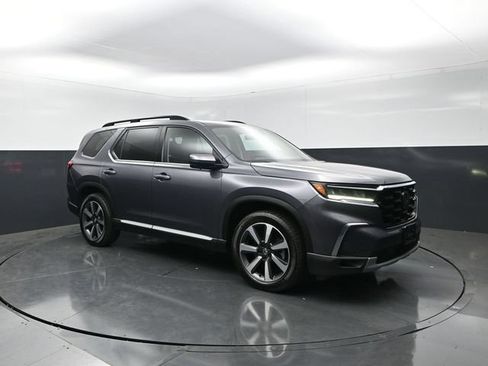 Used 2023 Honda Pilot Elite image 1