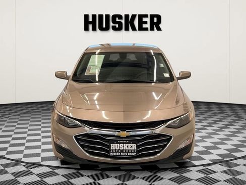 Used 2022 Chevrolet Malibu LT FWD image 3