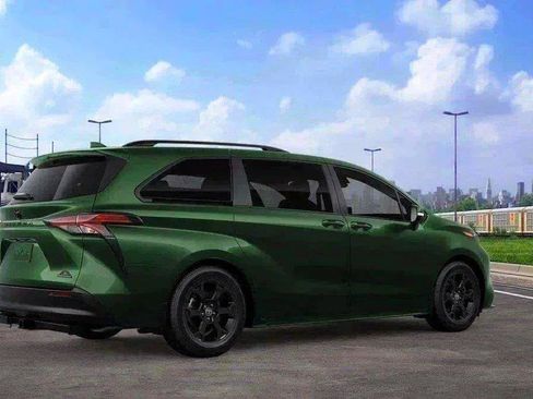 New 2026 Toyota Sienna XLE Woodland Edition AWD/4WD image 54