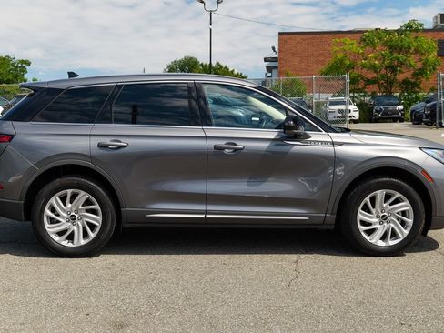 Used 2023 Lincoln Corsair AWD image 8