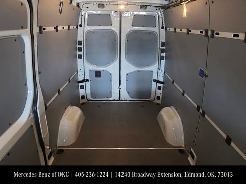 New 2025 Mercedes-Benz Sprinter 2500 image 15