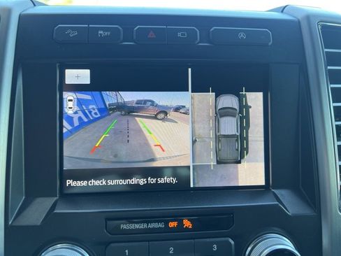 Used 2020 Ford F150 Platinum w/ Equipment Group 701A Luxury image 34