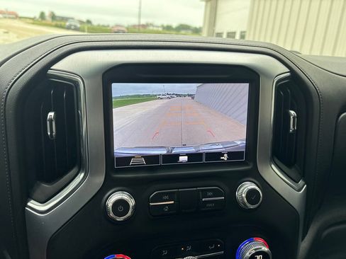 Used 2020 GMC Sierra 1500 SLT w/ SLT Premium Plus Package AWD/4WD image 34