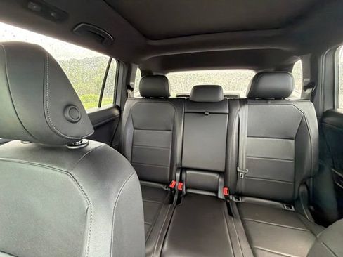 Used 2020 Volkswagen Tiguan SE R-Line w/ 3rd Row Seat Package AWD/4WD image 64
